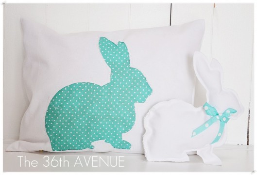 easter-bunny-pillow